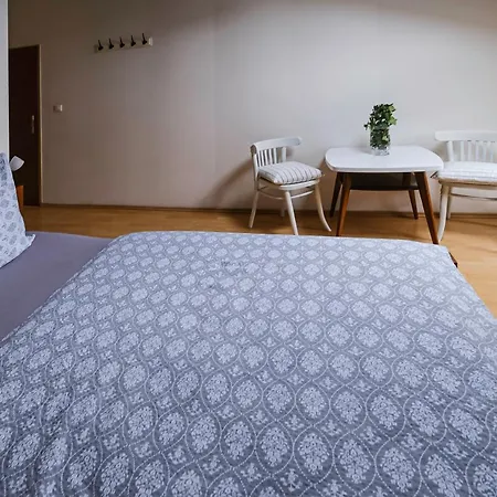 Aparthotel Sklep U Hrabalu Hustopeče