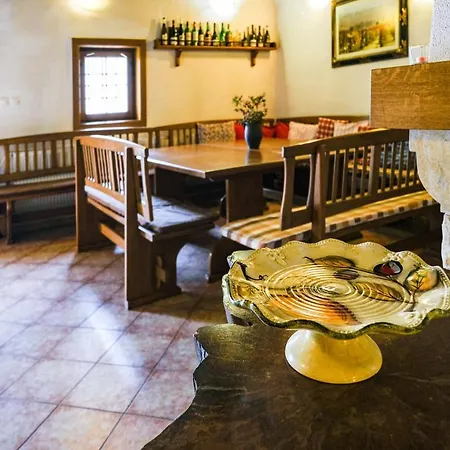 Aparthotel Sklep U Hrabalu 3*
